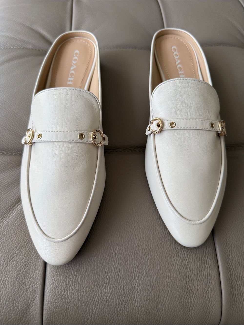 New Coach Cream Leather Slip-On Mule with Gold Hardware size 10 - Picture 2 of 10